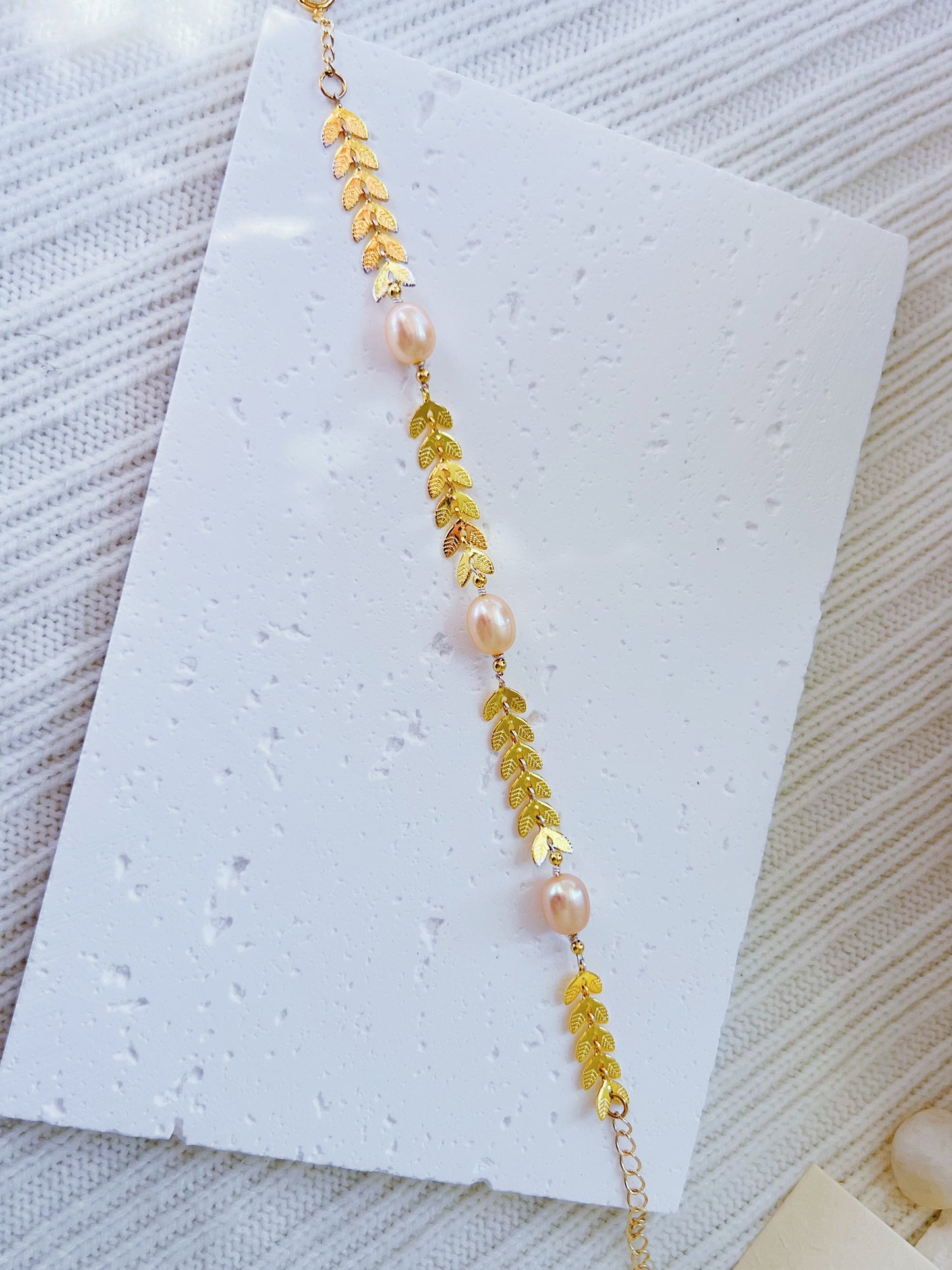 Pearl Pearl! -  Golden Olive Leaf Pearl Bracelet