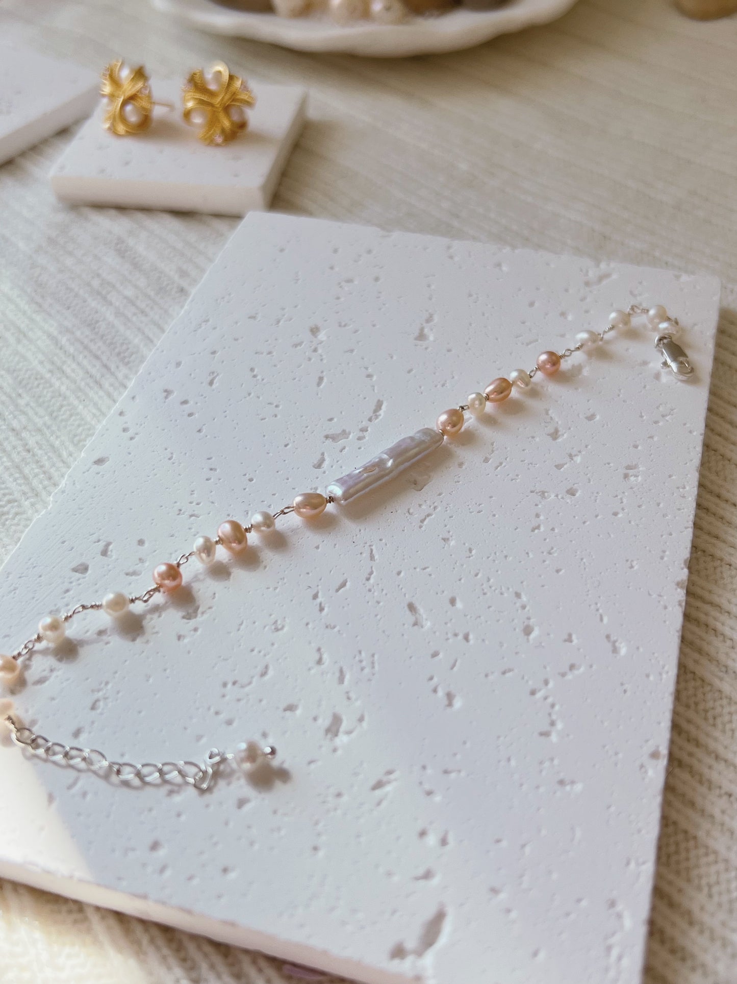 Pearl Pearl! -  Plus Bright Kashi and Stick Pearl Bracelet