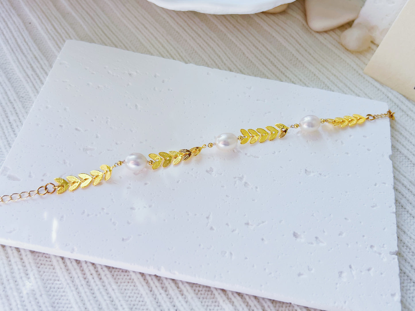 Pearl Pearl! -  Golden Olive Leaf Pearl Bracelet