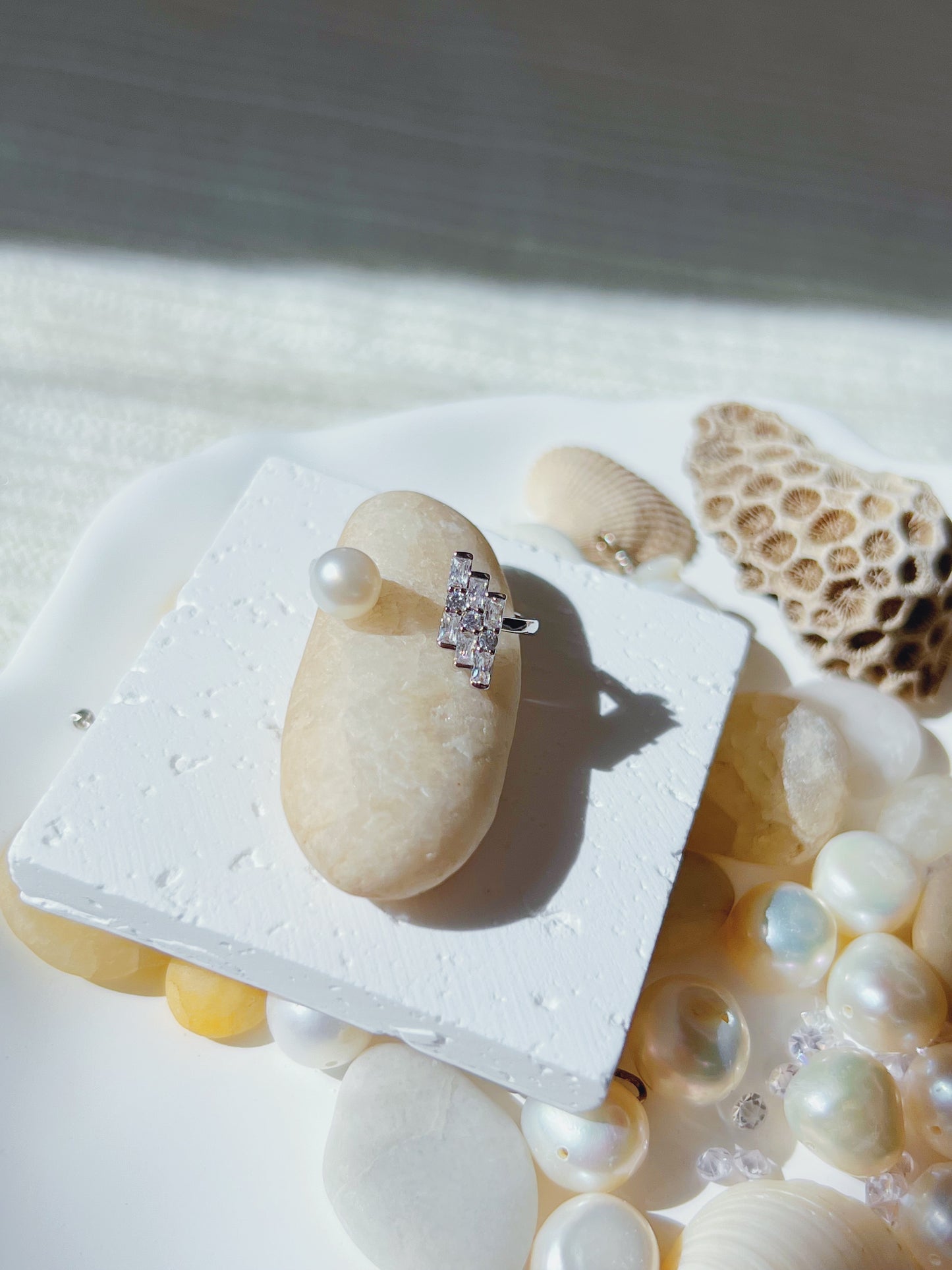 Pearl Pearl! -  Opening Designed Zircon & Pearl Ring