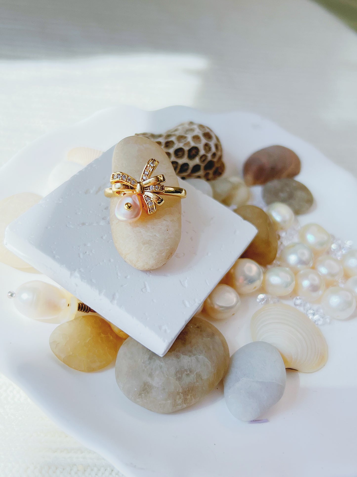 Pearl Pearl! -  Big Bowknot Zircon Small Baroque Pearl Ring