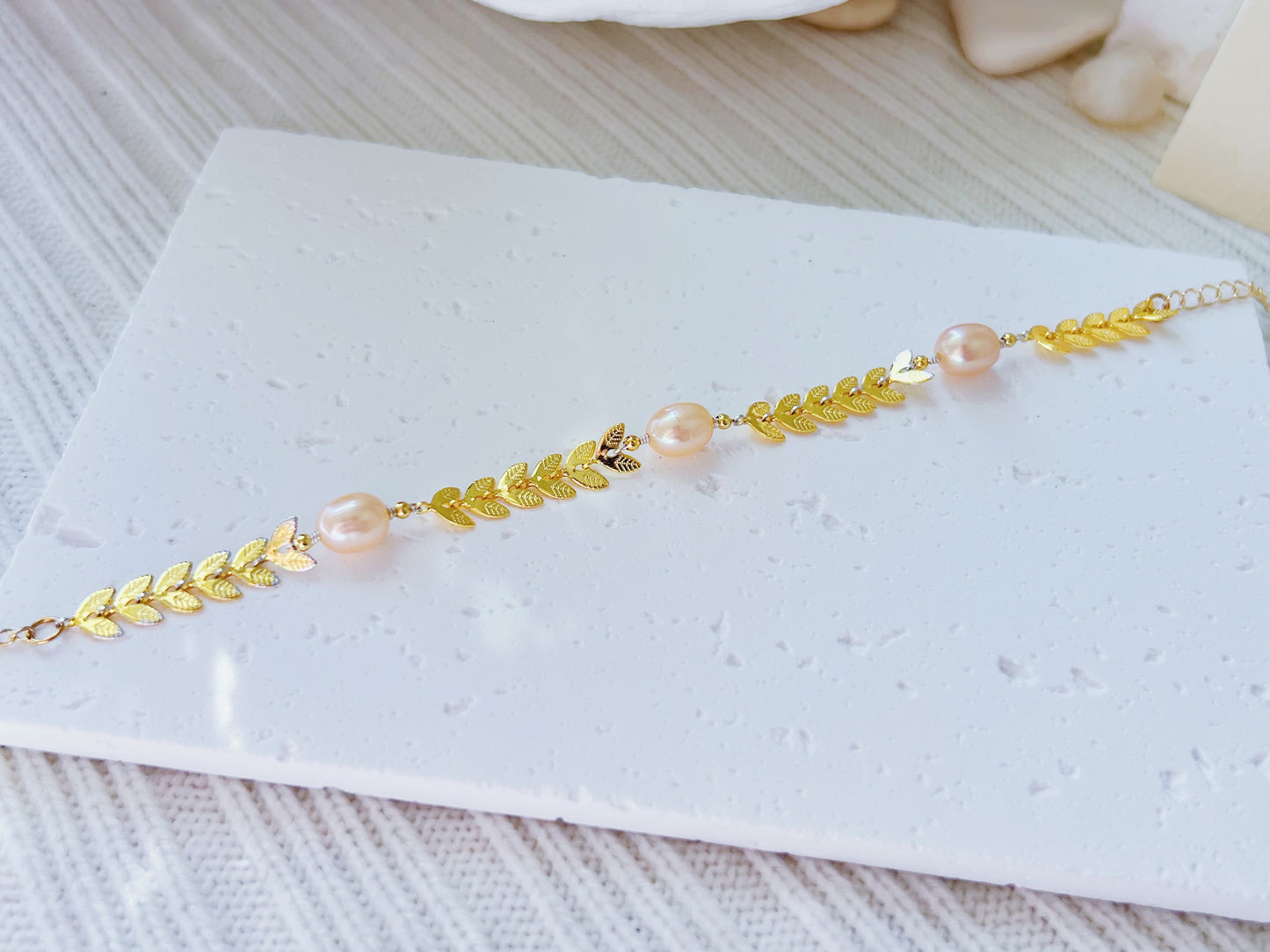 Pearl Pearl! -  Golden Olive Leaf Pearl Bracelet