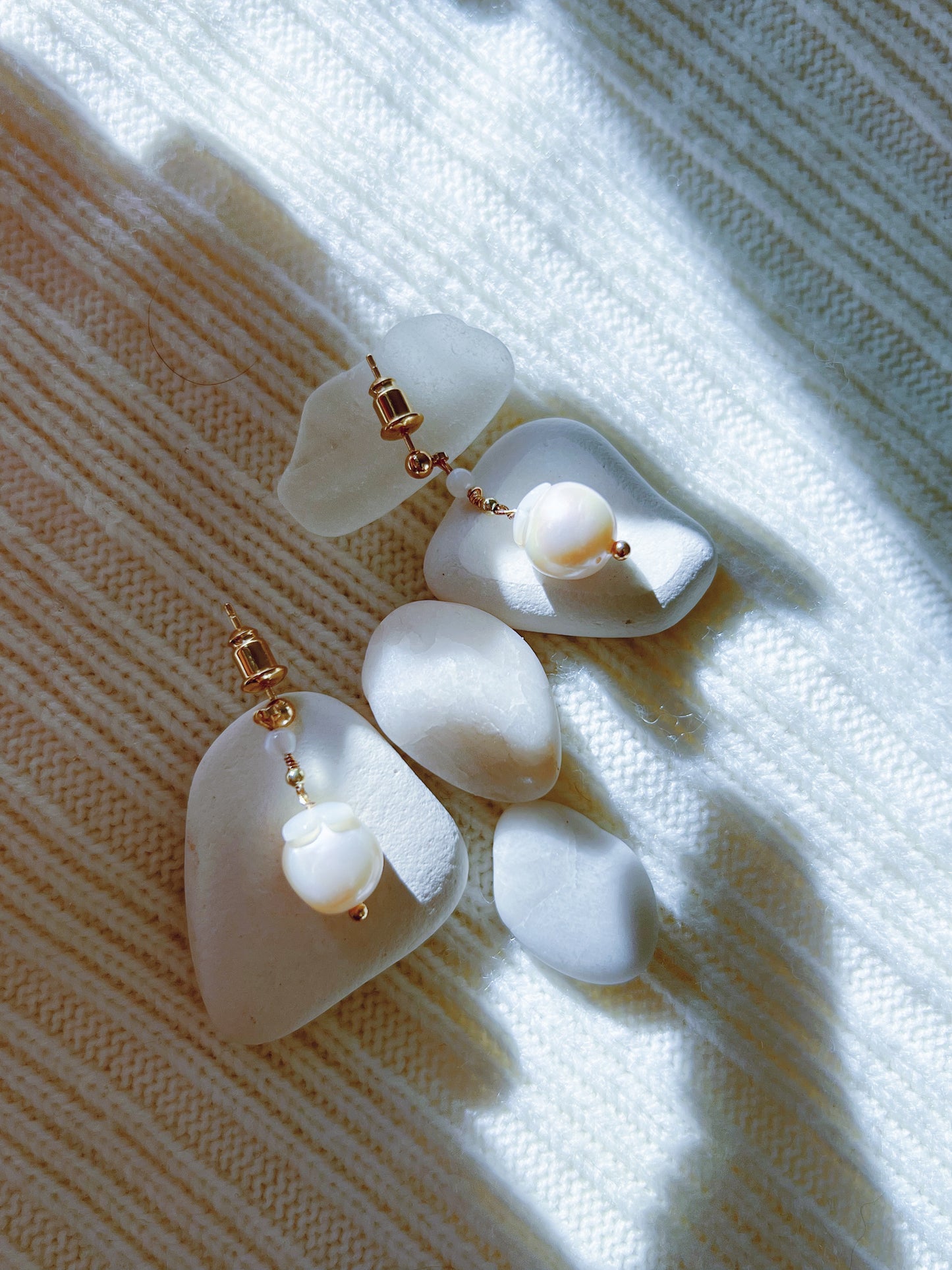 Pearl Pearl! -  Small Berries Pearl Earrings