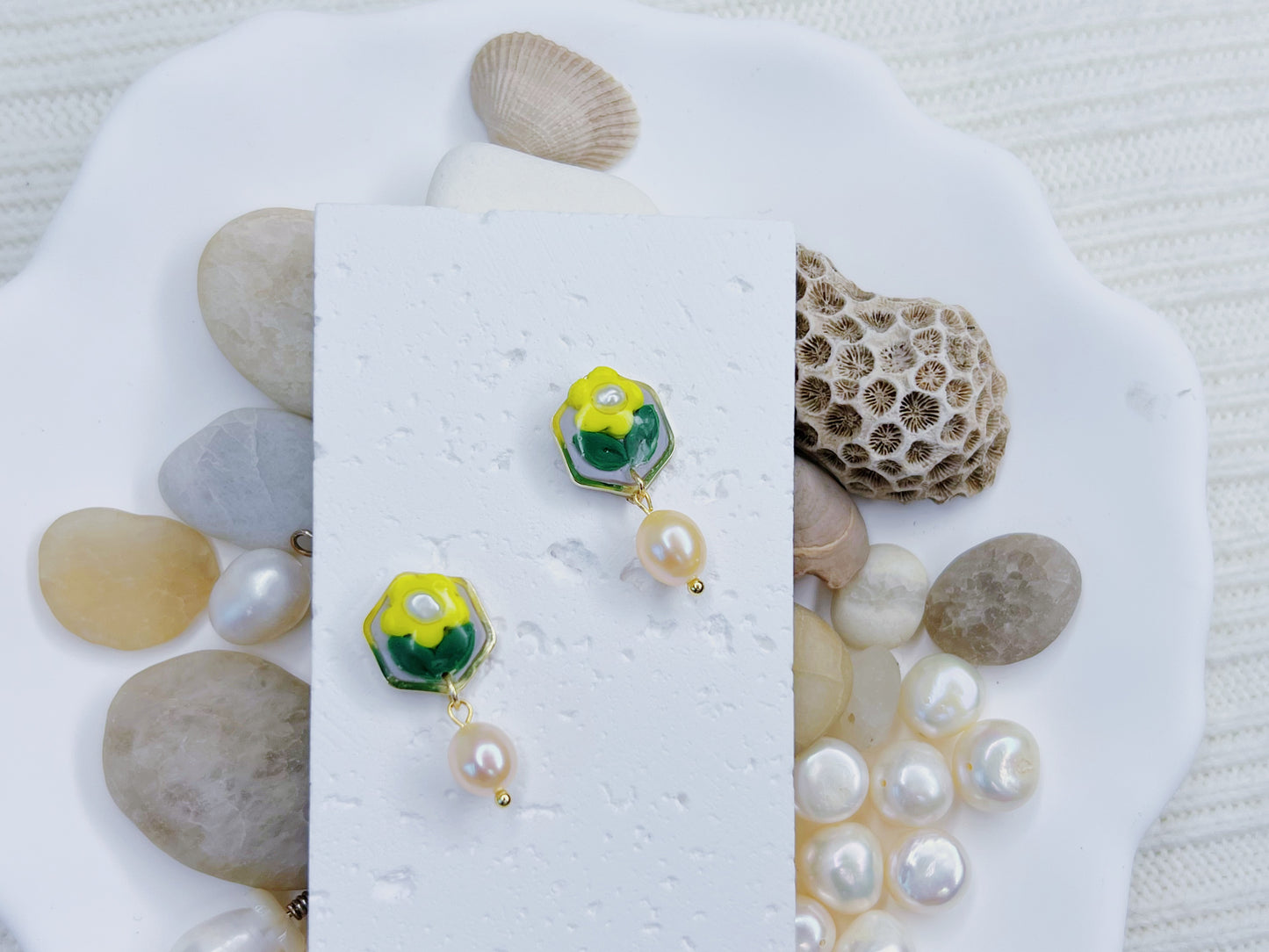 Lemon Lemon! - Little Yellow Flower Pearl & Polymer Earrings