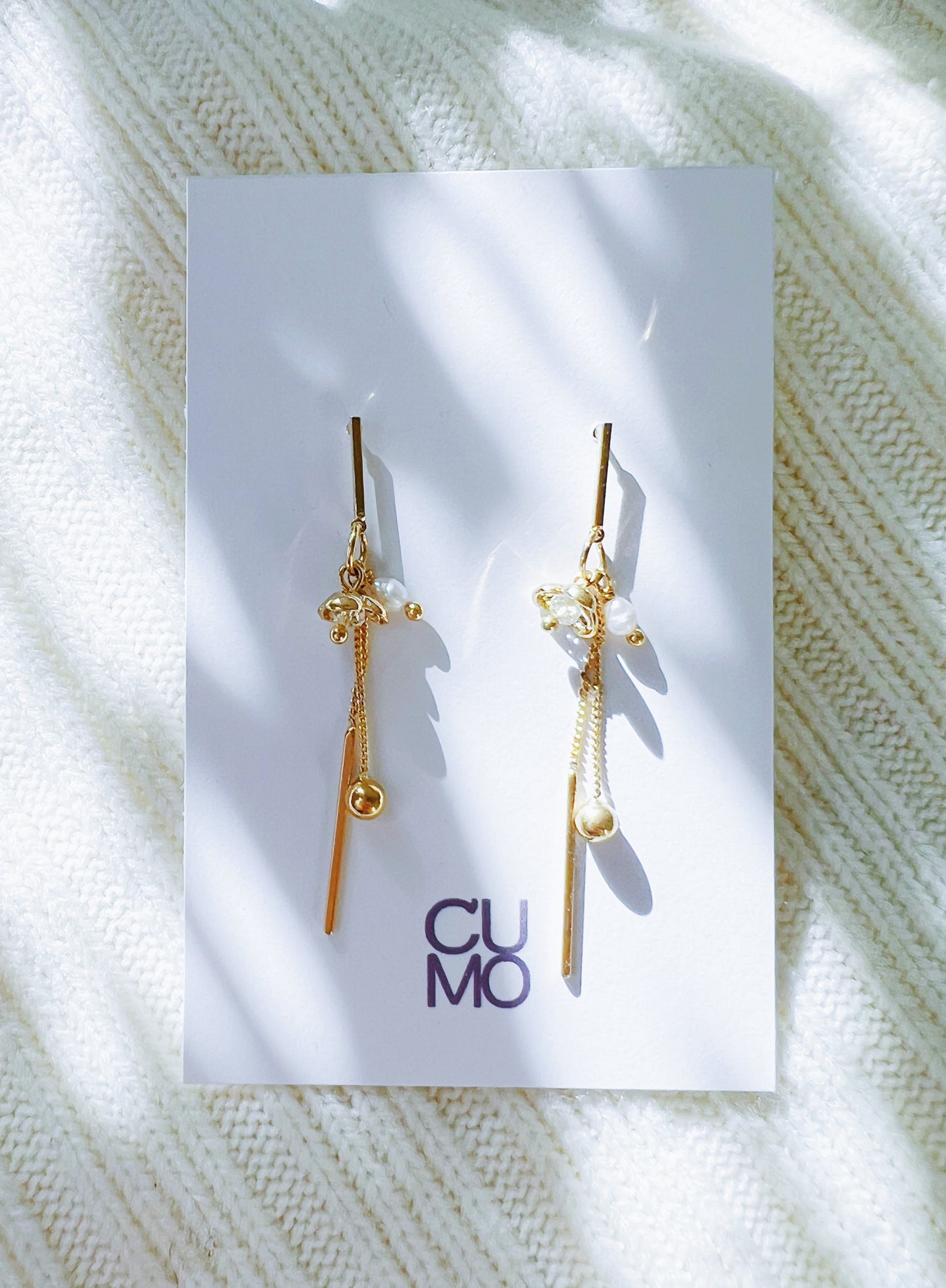 Only One Project -  Gold small Flower Pearl Earrings