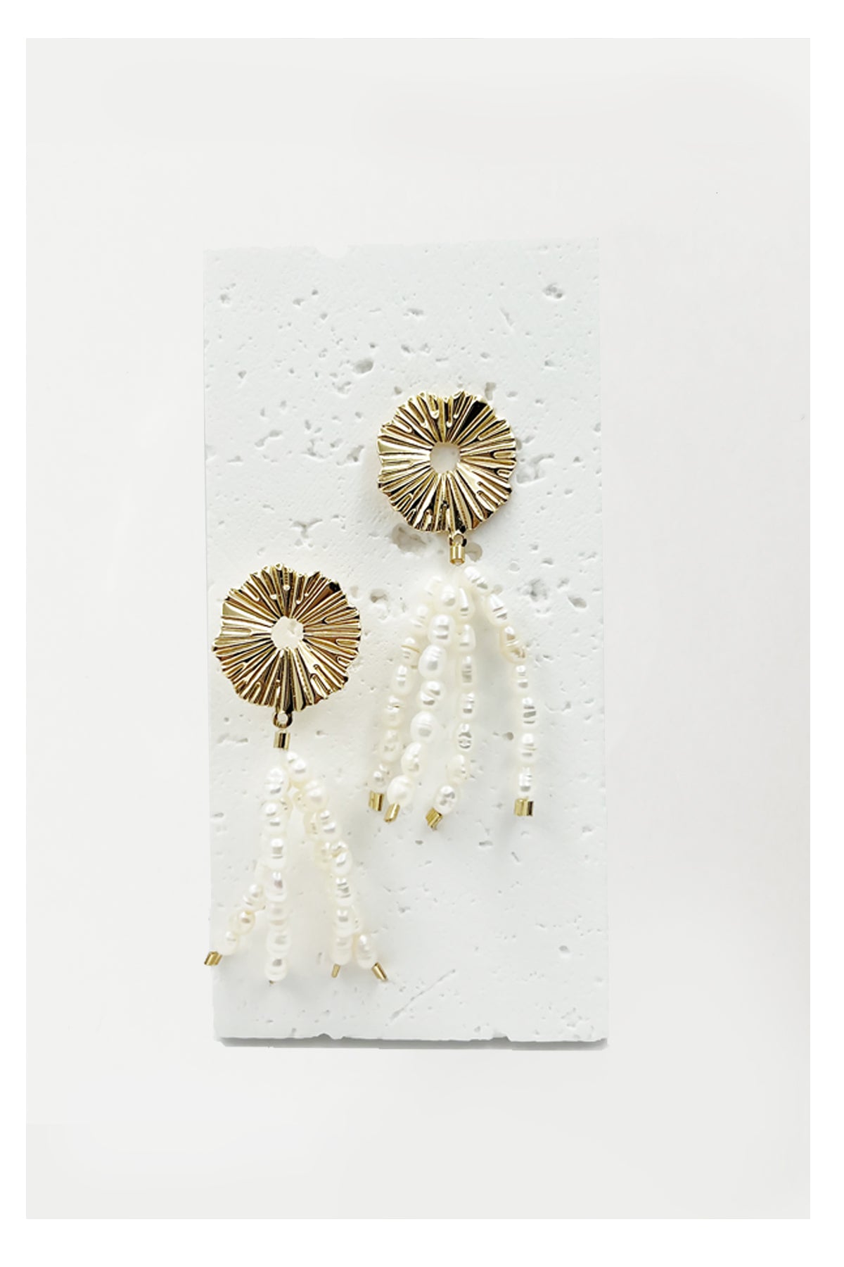 Pearl Pearl!- Golden Flower Pearl Tassels Earrings