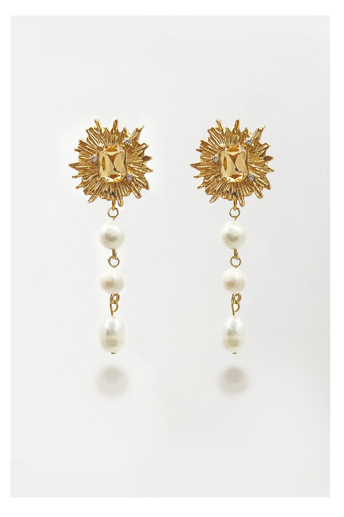 Pearl Pearl!- Gold Sunflower with Three Pearl Earrings