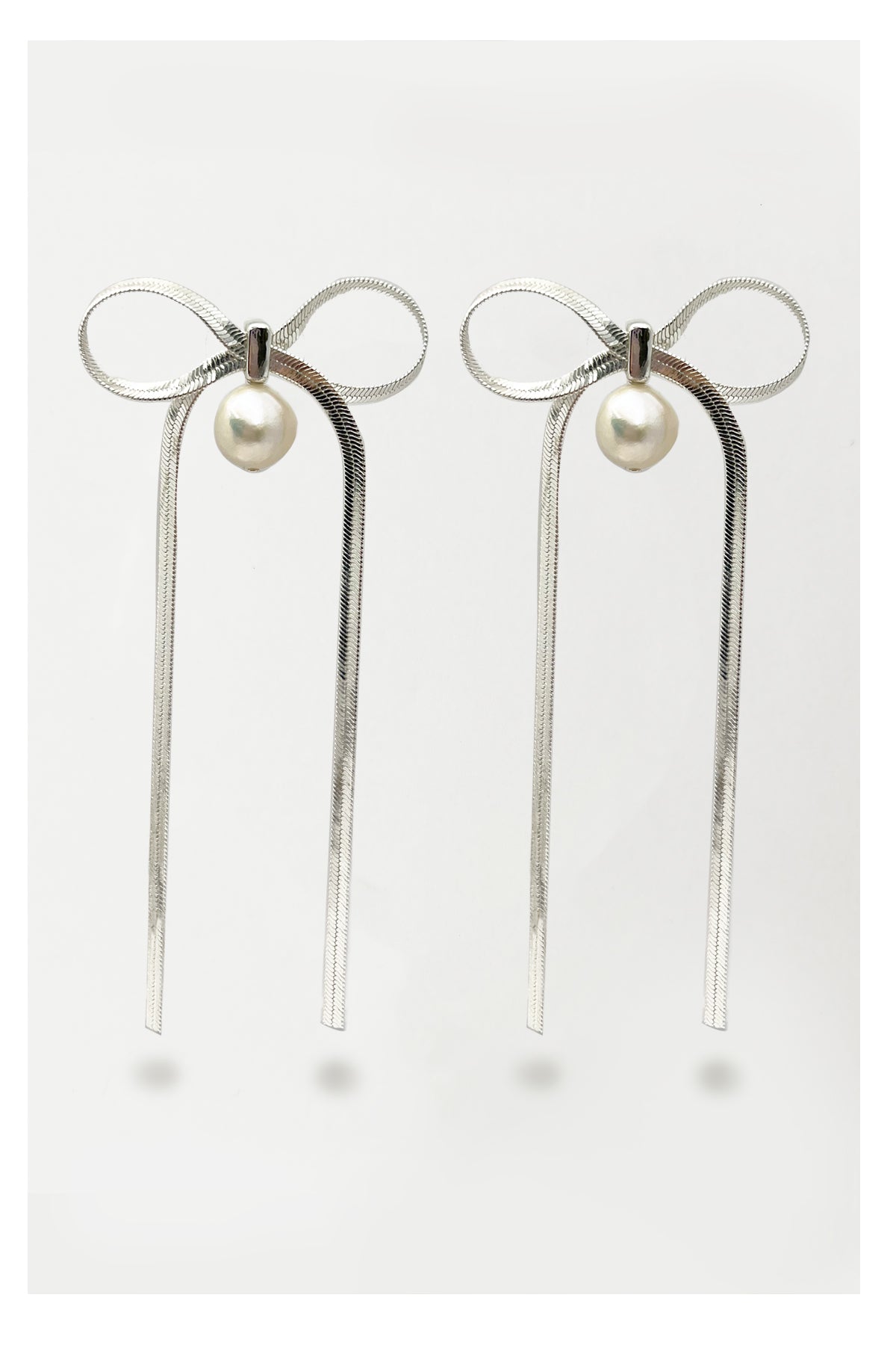 Pearl Pearl! -  Golden/Silver Bowknot Big Pearl Earrings