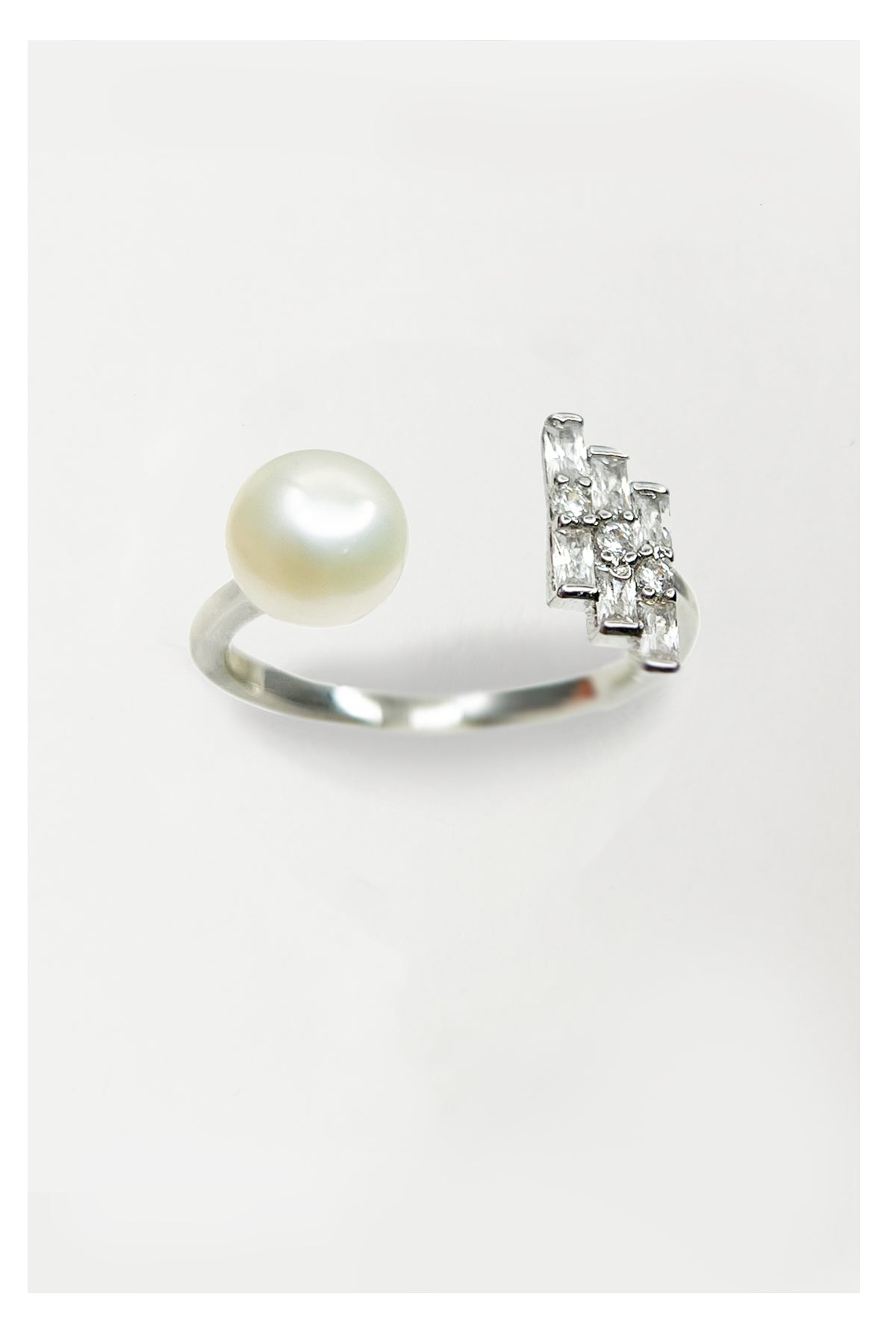 Pearl Pearl! -  Opening Designed Zircon & Pearl Ring