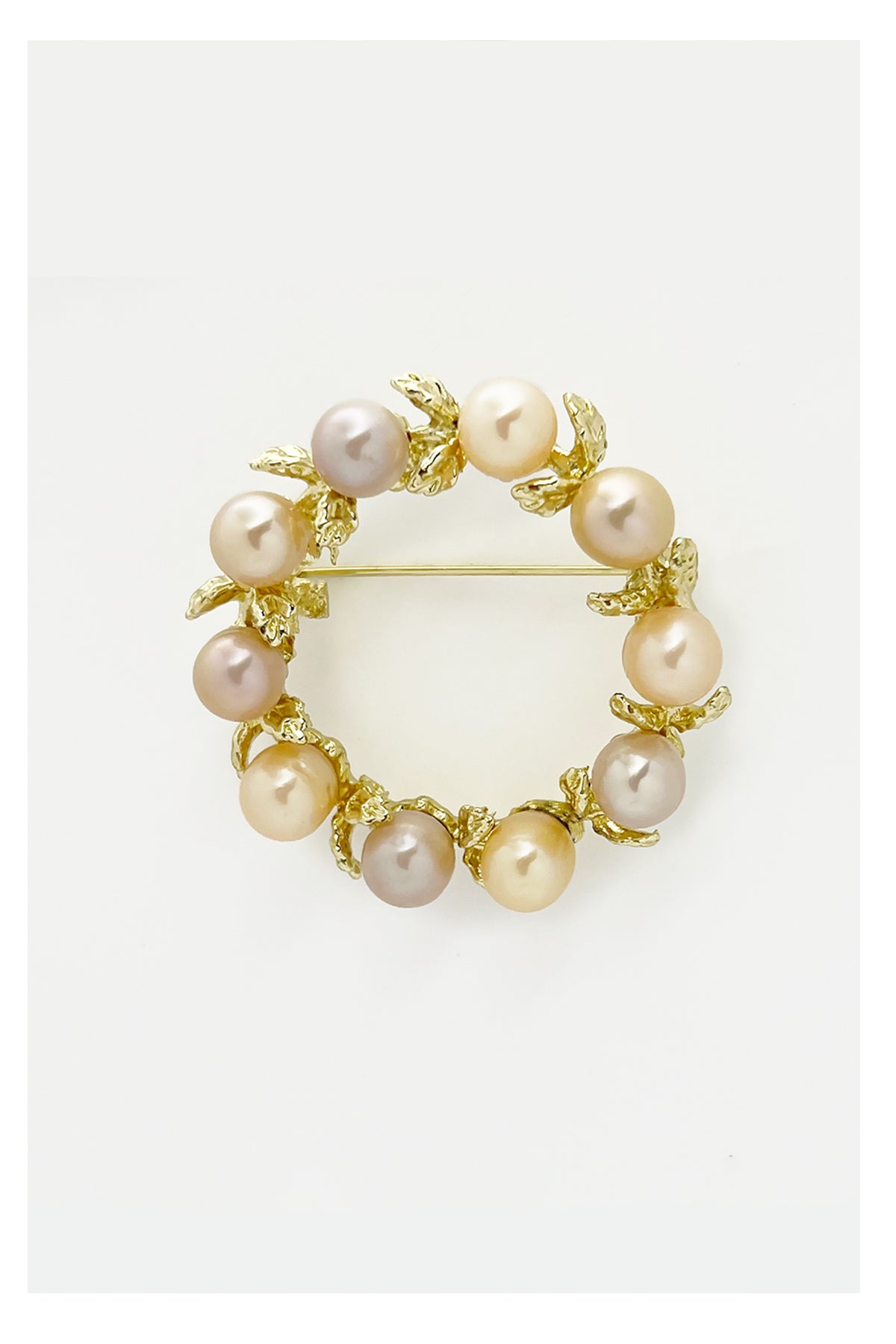 Pearl Pearl! -  Pearl Wreath Brooch