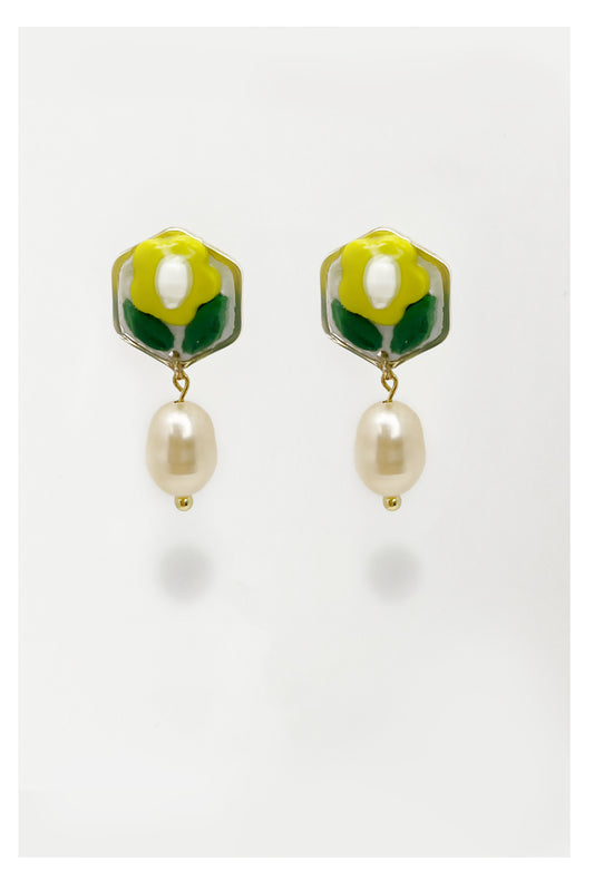 Lemon Lemon! - Little Yellow Flower Pearl & Polymer Earrings