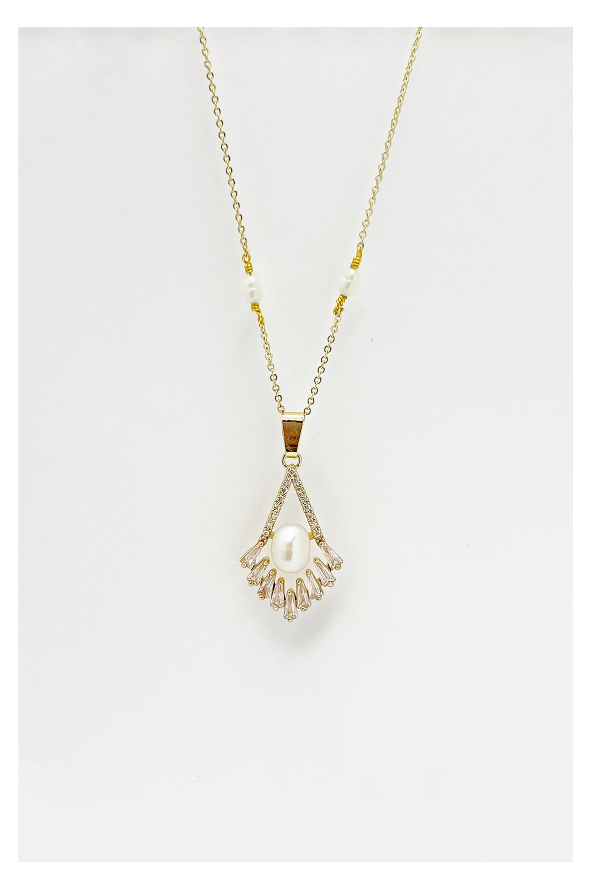 Pearl Pearl! -   The Angel's Tear Zircon Pearl Short Necklace