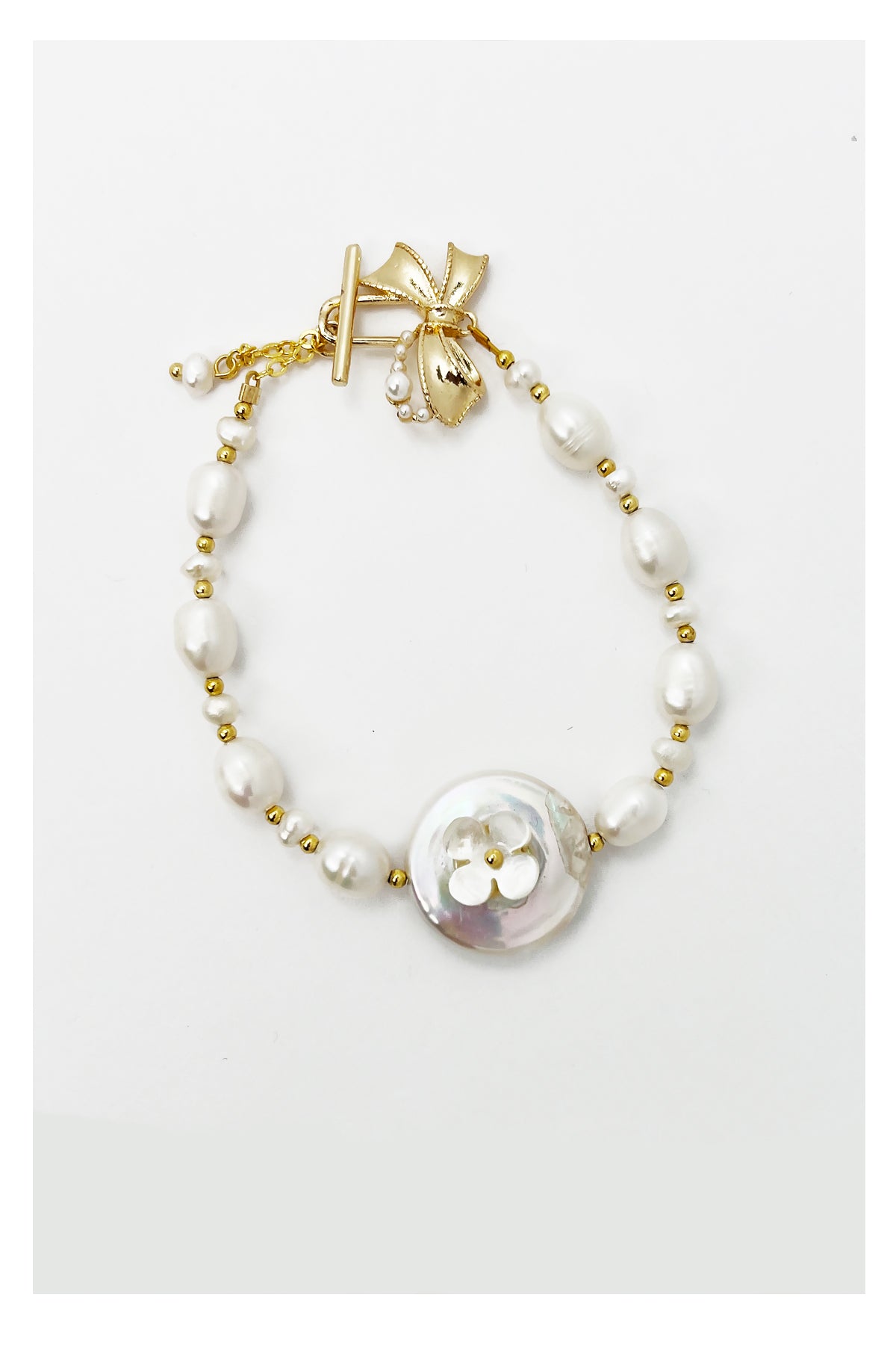 Pearl Pearl! -   Little White Flower and Baroque Pearl Bracelet