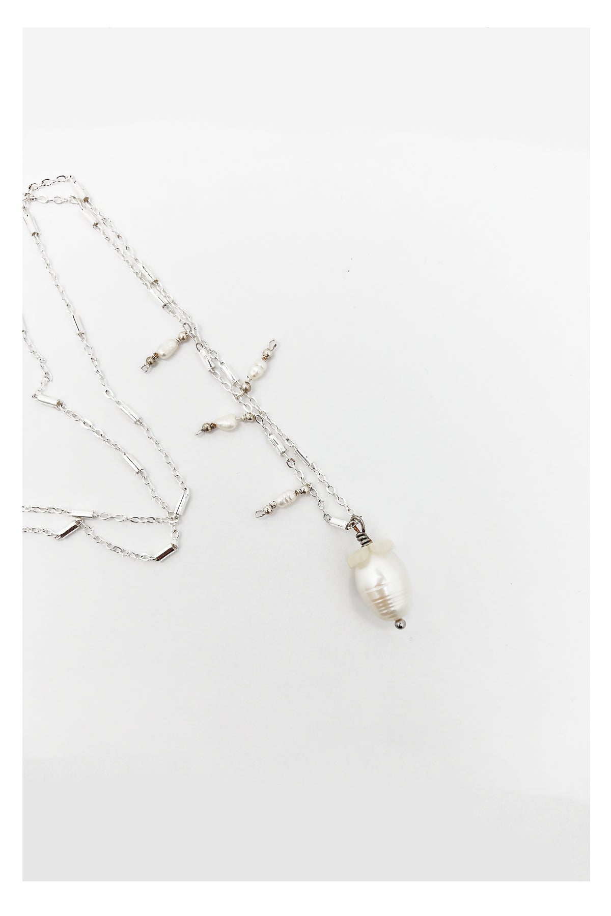 Pearl Pearl! -  Pearl Berry Long Long Necklace/ Sweater Necklace