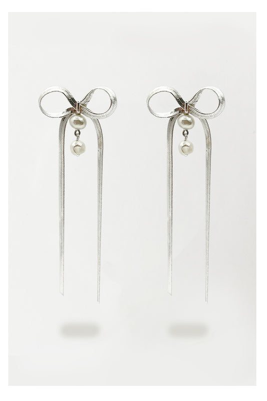 Pearl Pearl! -  Silver Bowknot Small Pearl Earrings