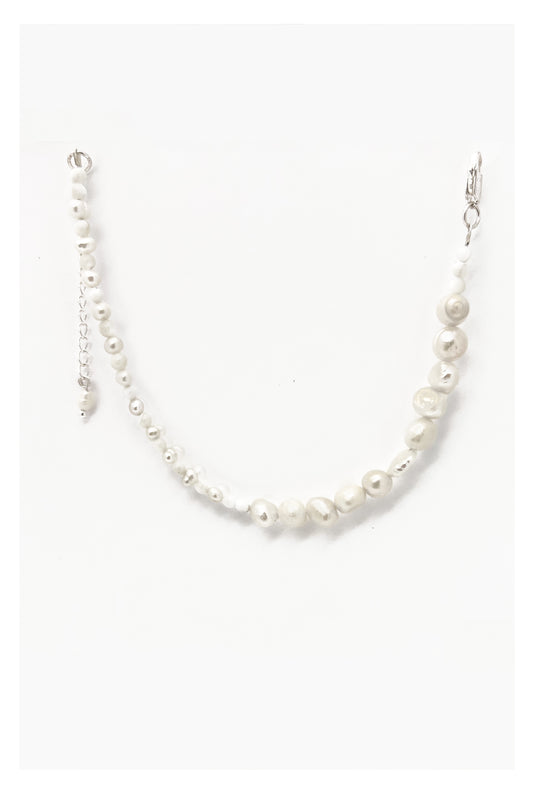 Pearl Pearl! -    Lovely White Pearl Bracelet